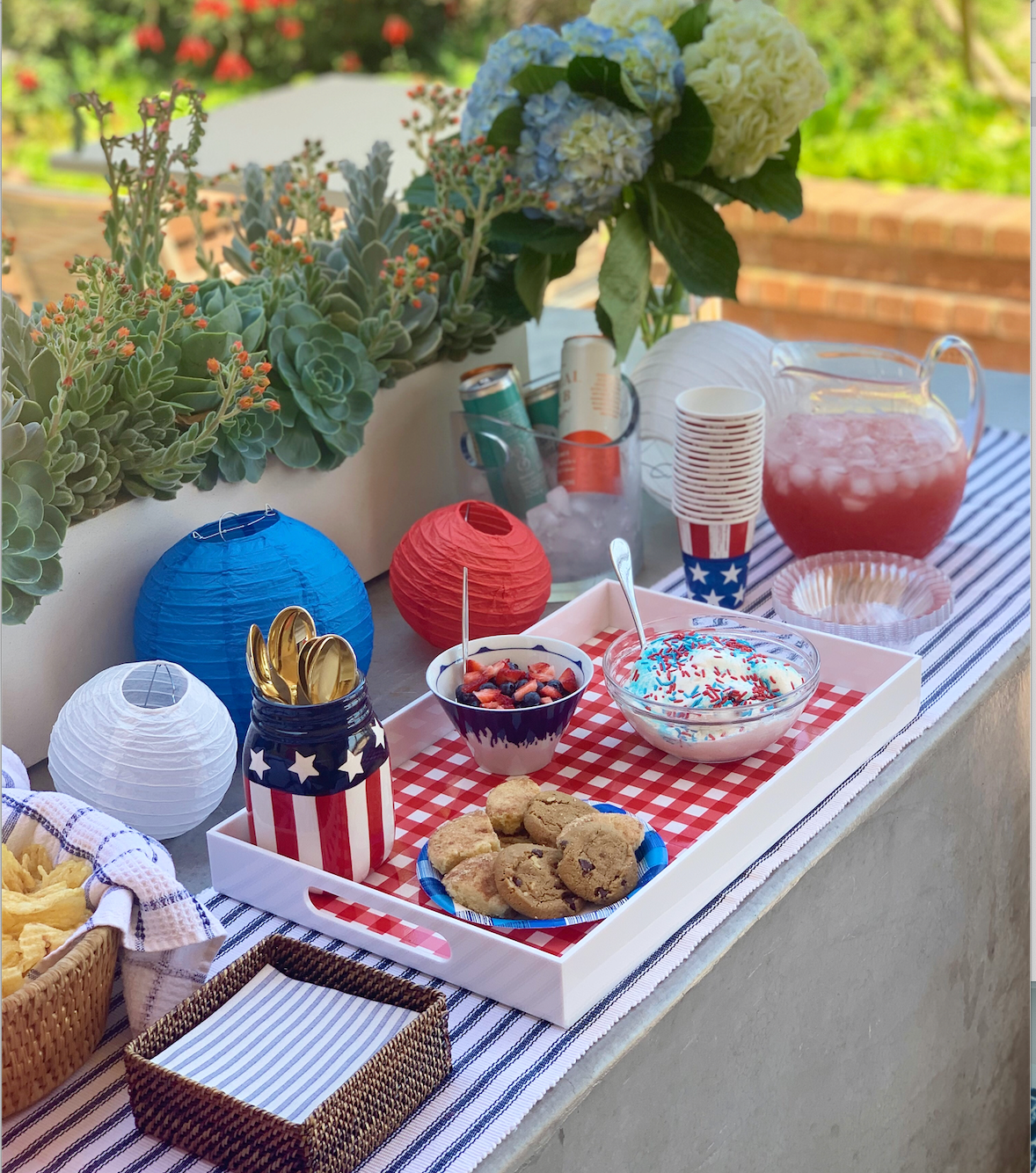 Life's a Picnic Reversible Insert